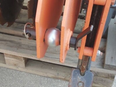 Voćarsko-vinogradarska V-tanjurača (3-položaja diskova)