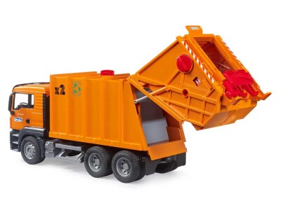 Bruder MAN TGS komunalni kamion za smeće narančasti