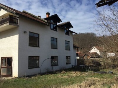 Prodajem ili menjam stambene-poslovno objekte, 11 ari