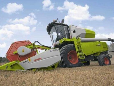 KOMBAJN CLAAS AVERO