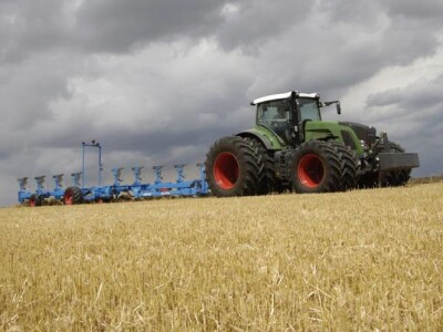 Lemken polunošeni plug okretač EuroTitan