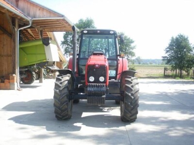 Traktor Massey Ferguson 5465