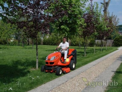 Kubota kosilica GR2120