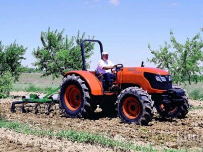 Traktor Kubota M9540