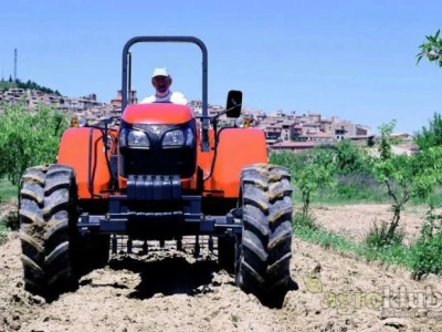 Traktor Kubota M9540