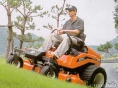 Kosilica Kubota ZD326