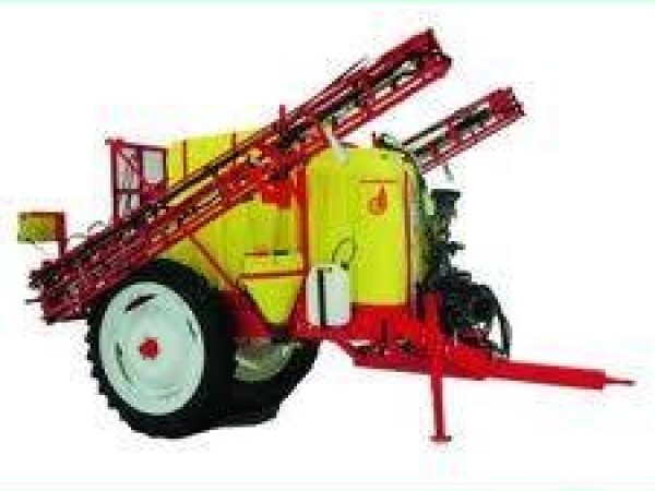 Prskalice vučene AGS 2000-3000 EN/BDL