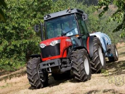 Traktor Massey Ferguson MF 3660