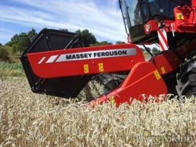 Kombajn Massey Ferguson Activa MF 7244