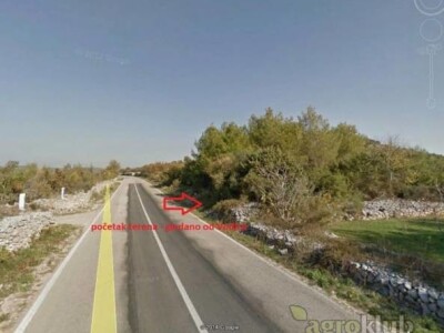 Poljoprivredno zemljište (P1) 6.607m2 u zaleđu Vodica