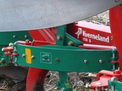 Plug Kverneland 150 S/B
