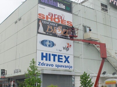 Zamislite NATPISNU PLOČU, REKLAMU koju svi primijete – i koja Vas reklamira 0-24h! ✨