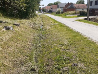 Prodajem (ili mijenjam) oranicu i voćnjak