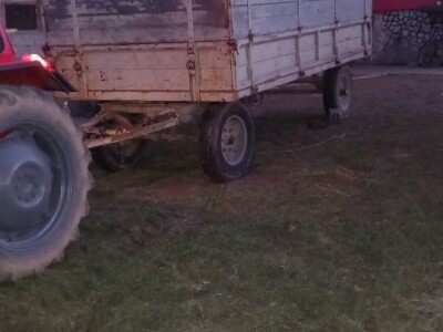 Traktorska prikolica 400×198cm