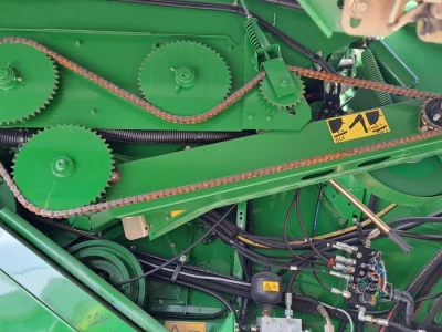 John Deere T660i