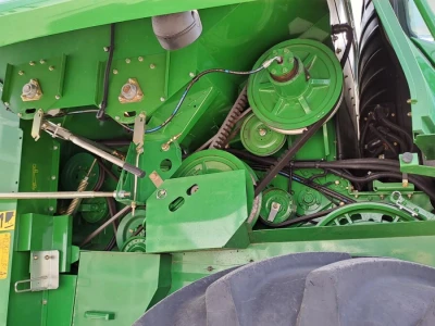 John Deere T660i