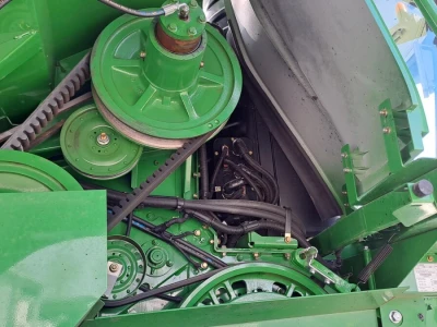 John Deere T660i