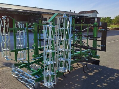 Sjetvospremač, sa hidrauličkim sklapanjem, radni zahvat 4.20, četiri reda opruga, S/R opruga