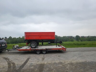 Traktorska prikolica. Kiper prikolice