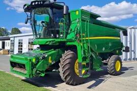 John Deere W650