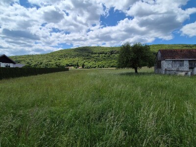 Poljoprivredno zemljište na Ličkoj magistrali