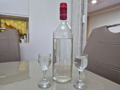 Domaća rakija od kruške