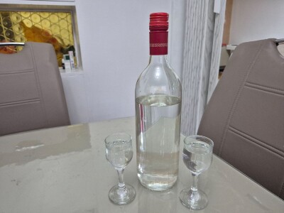 Domaća rakija od kruške