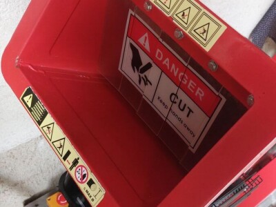 Sjeckalica granja Hecht 6280