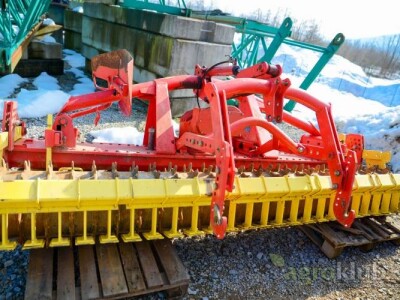 sijalica i brana Pöttinger/VITASEM 300 + LION 3001