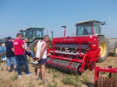 HE-VA žitna sijačica