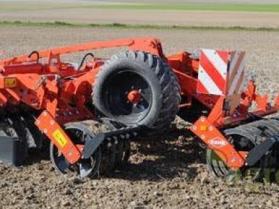 Kratka tanjurača KUHN Optimer+ 4003