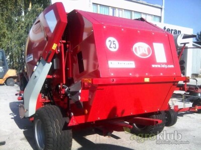 Presa za okrugle bale Welger RP 245