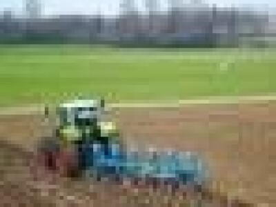 Lemken Variopal plug sa hidrauličnim podešavanjem radnog zahvata