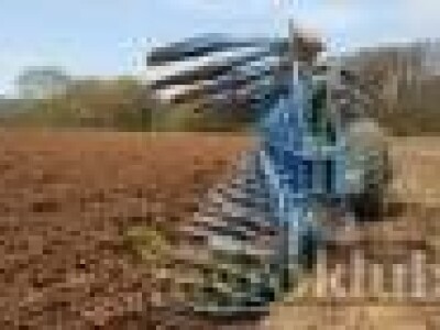 Lemken polunošeni plug Diamant 11 i 12