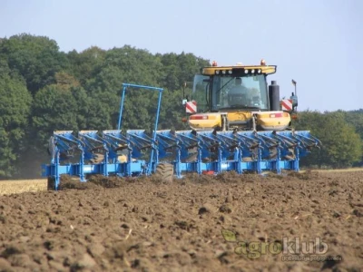 Lemken plunošeni plug okretač VariTitan