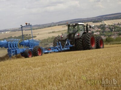 Lemken polunošeni plug okretač EuroTitan
