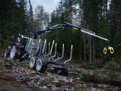 PALMS šumarska prikolica s dizalicom