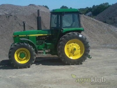 John Deere 4040S