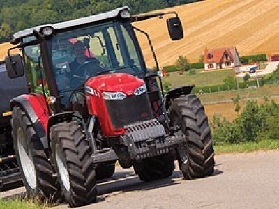 Massey Ferguson MF 4700