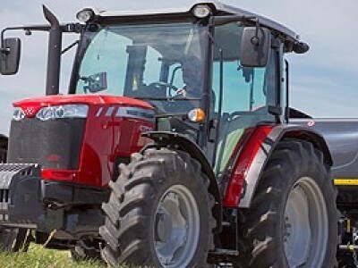 Massey Ferguson MF 4700