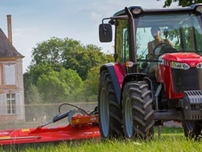 Massey Ferguson MF 4700