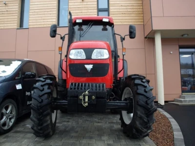 TRAKTORI FOTON