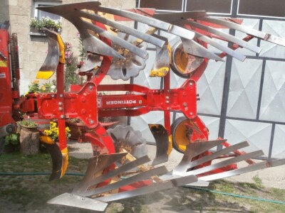 Plug okretac 2 brazde Pottinger Landsberg servo 1