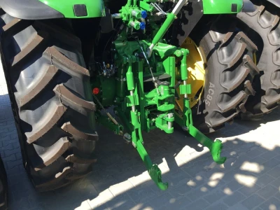 Posebna ponuda traktora John Deere 5115M