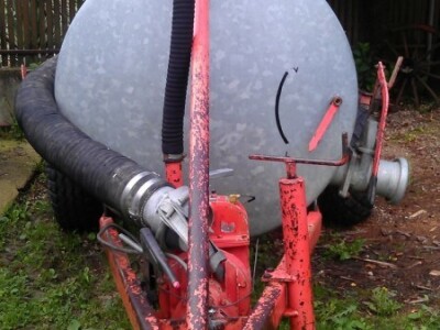 Bauer cisterna pocinkovana 2200l