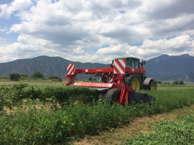 SIP Silvercut disc 300 T RC diskasta vučena kosilica sa gumenom gnječilicom