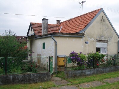 zemljište, kuća i pripadajući objekti OPG-a