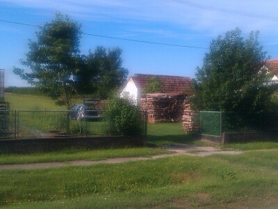 zemljište, kuća i pripadajući objekti OPG-a