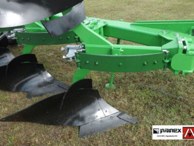 PLUG BOMET U052/1, četverobrazni obrtni plug