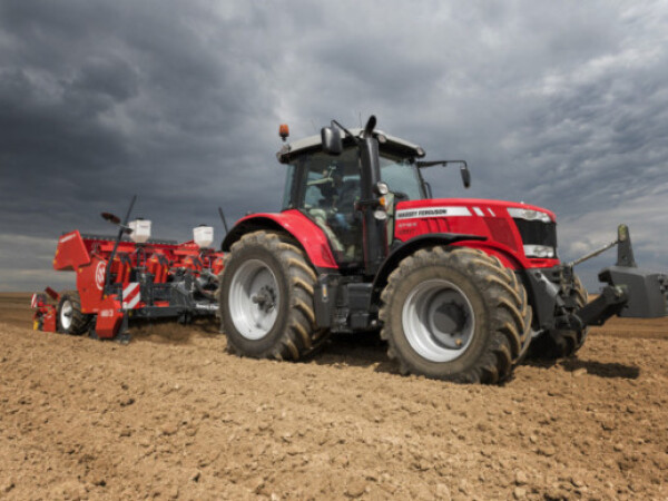 Massey Ferguson MF 6700 S serija